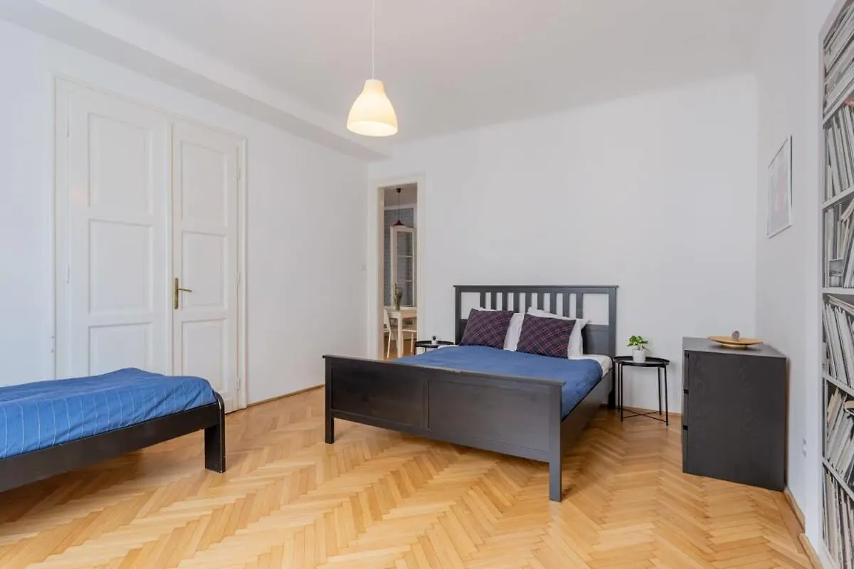 Apartment Home Away From Home In The Center Budapest Hungary