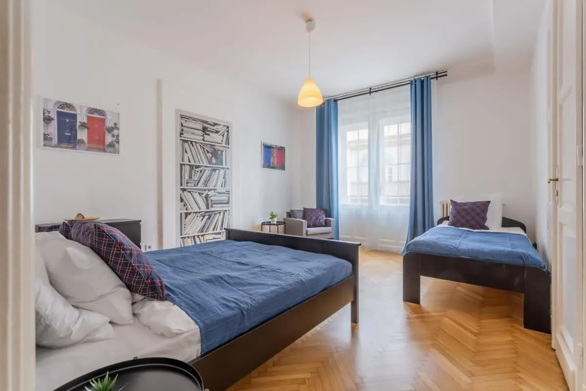 Home Away From Home In The Center Budapest Apartment