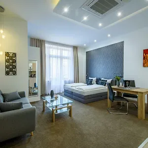  Lejlighed Karoly Corner Residences