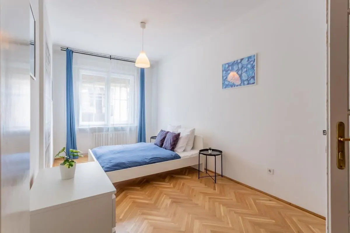 Home Away From Home In The Center Budapest Ungheria