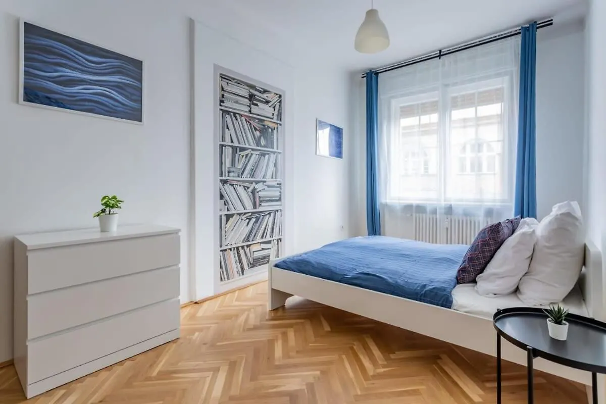 Home Away From Home In The Center Budapest